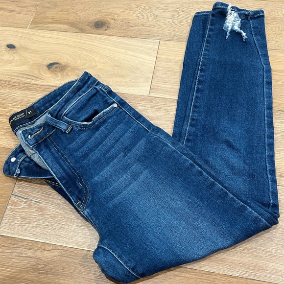 Just Black Denim Size 27 skinny dark wash super stretch so flattering! - Picture 2 of 3